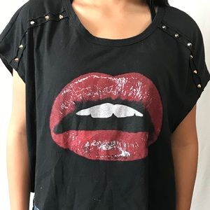 Croptop shirt with mouth